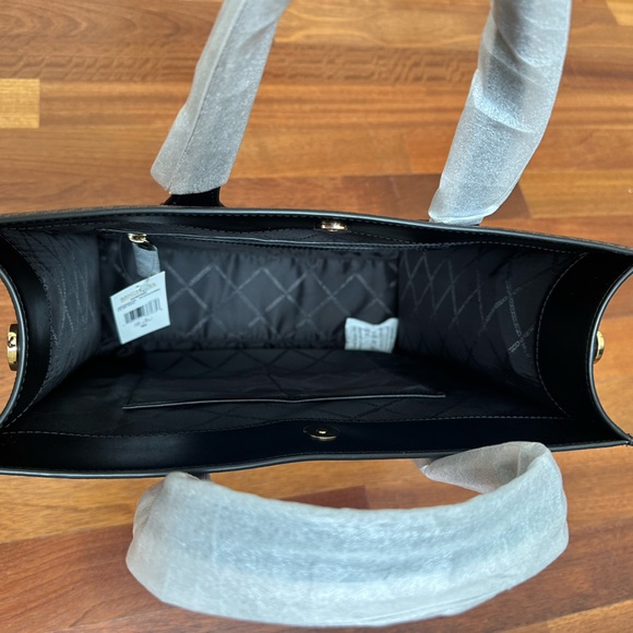 LOW START NWT - Michael Kors Kempner Large Logo Stripe Black/Camel Tote - Picture 4 of 9